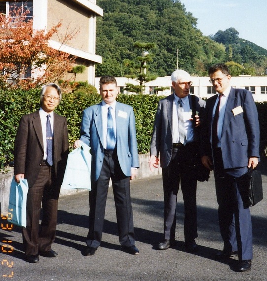 1993: Laboratory visit: Group photo