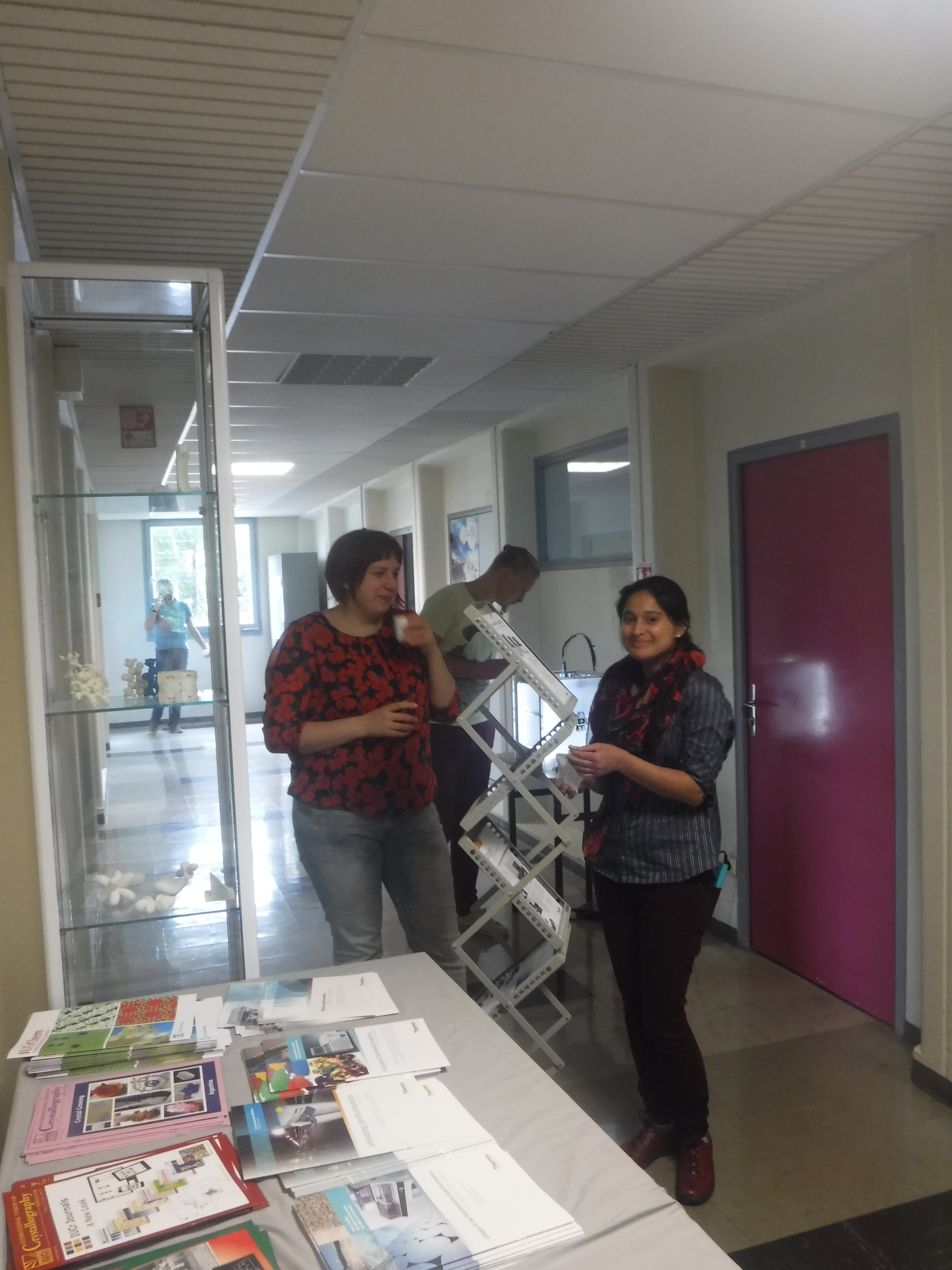 2016: 7th International Workshop on Combined Analysis using X-ray and Neutron Scattering: Refreshment break