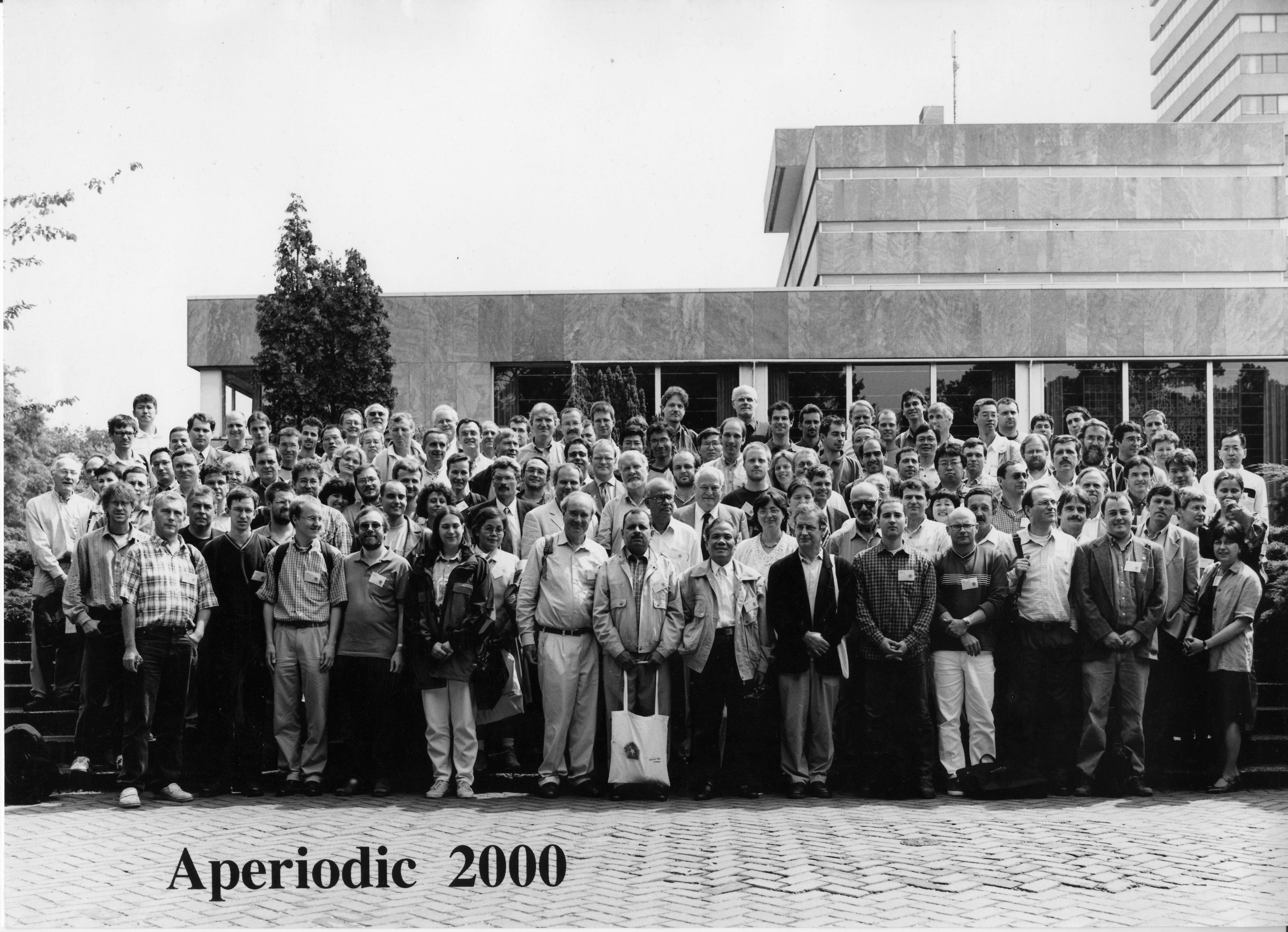 2000: Aperiodic 2000: Group photo