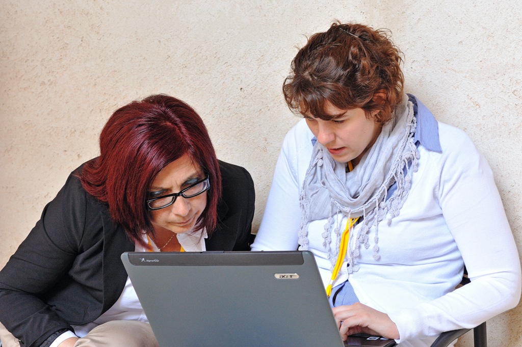 2011: Erice School on Powder Diffraction: Refreshment break