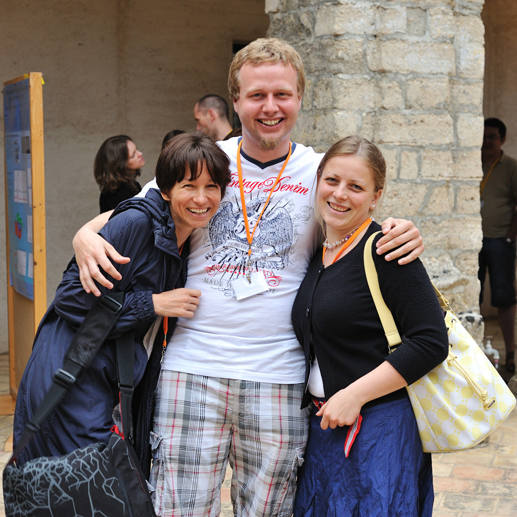 2011: Erice School on Powder Diffraction: Posters