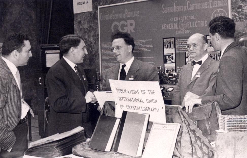 1956: First specialized symposium between IUCr assemblies: Participants