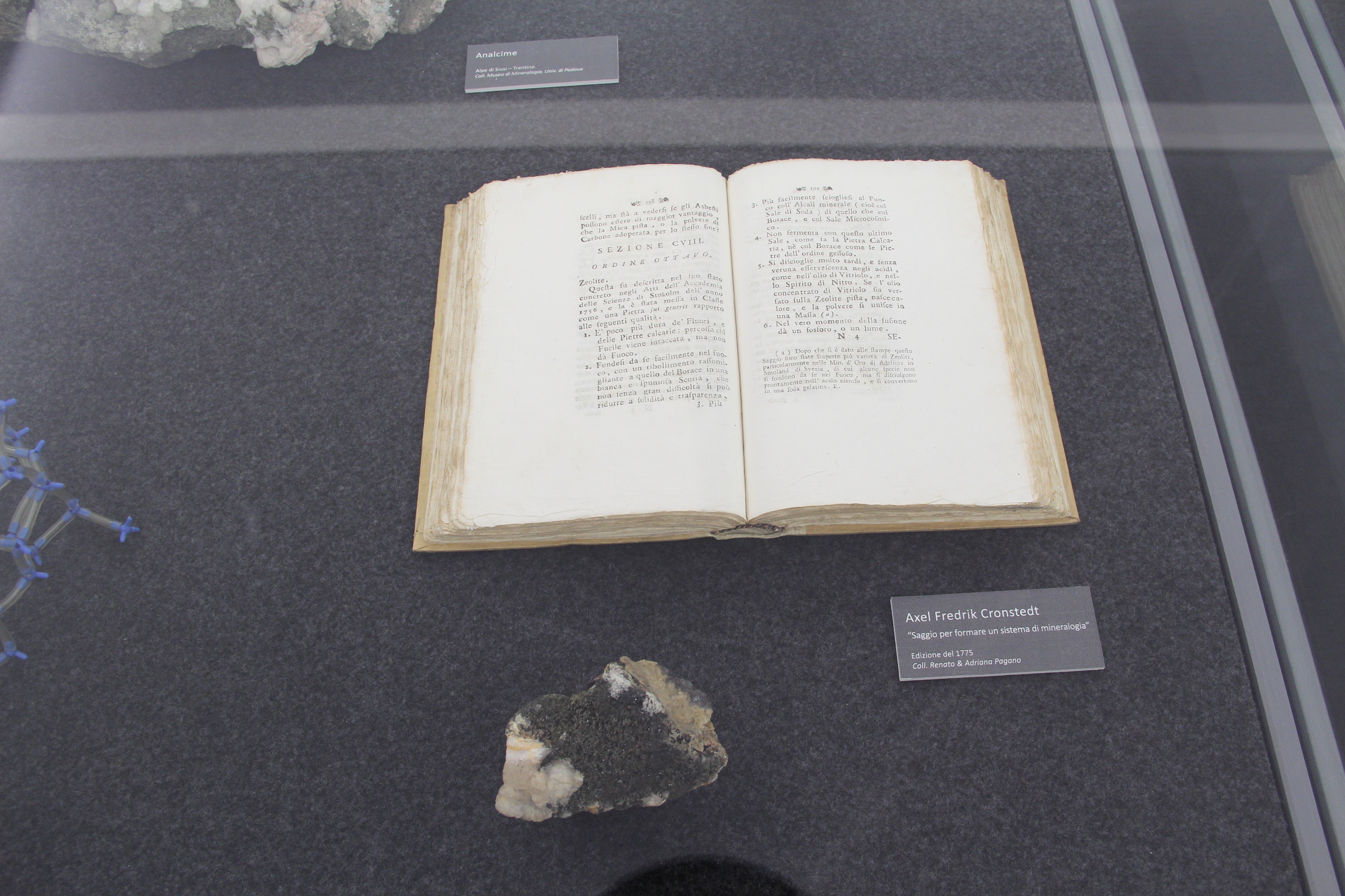 2013: Crystalli!: Exhibition
