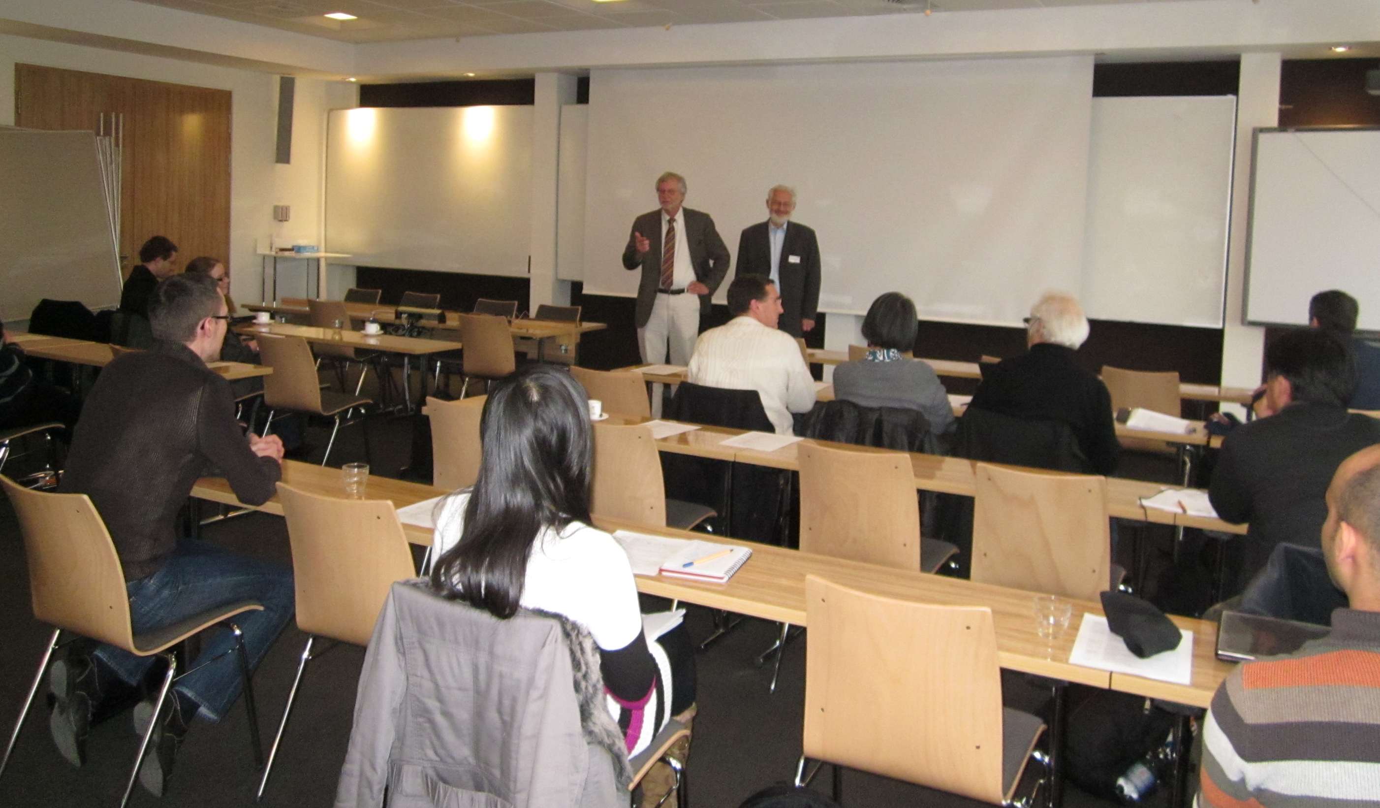 2013: Joint meeting of SF2M and DGM: Participants