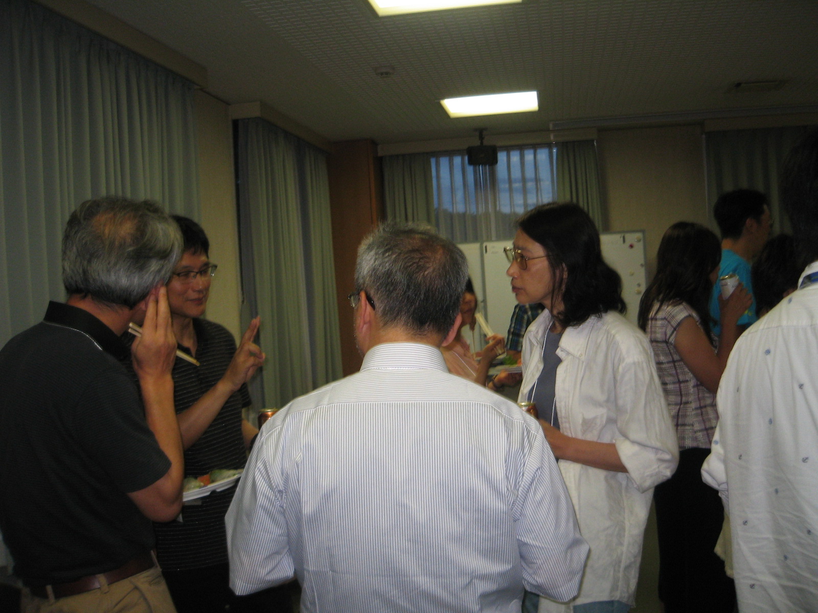 2016: Training Course on Symmetry and Group Theory: Refreshment break