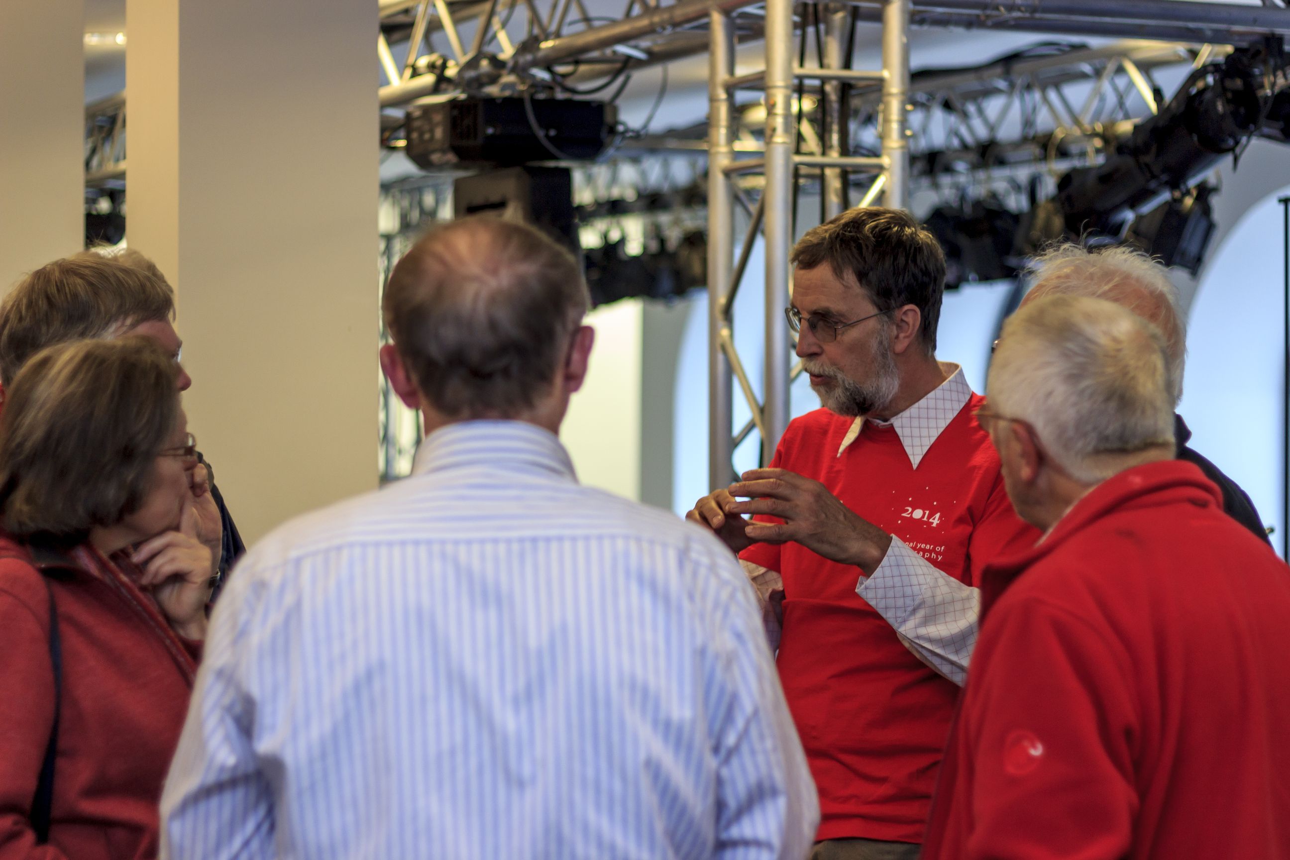 2014: Alice im Kristall-land: An open crystallography day for the general public