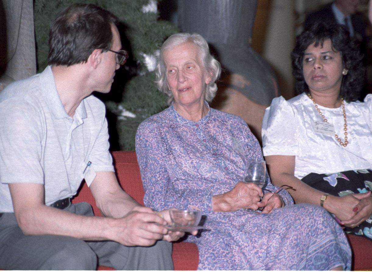 1986: Lyle H. Jensen Symposium: Opening mixer
