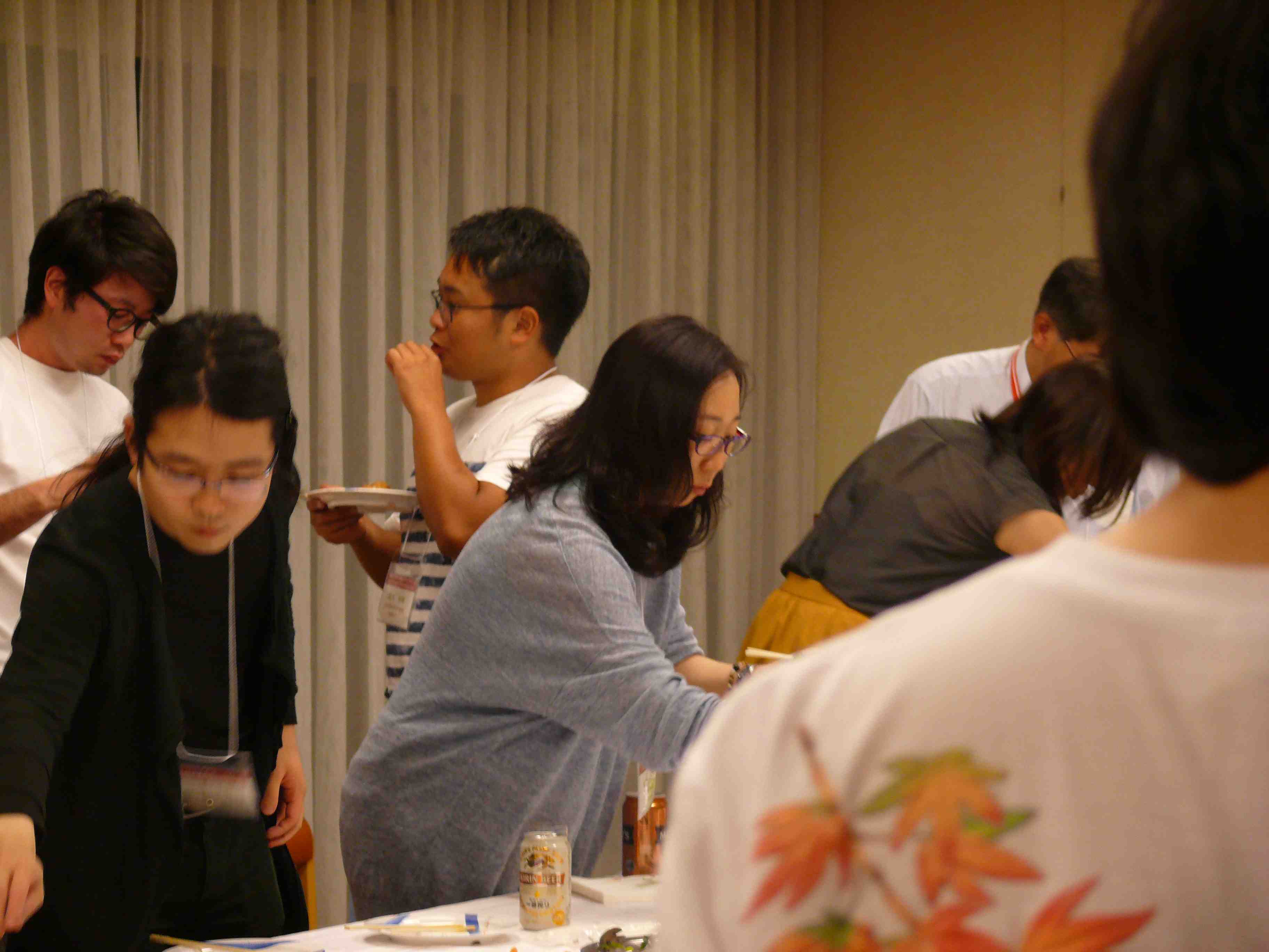 2017: Training Course on Symmetry and Group Theory: Refreshment break