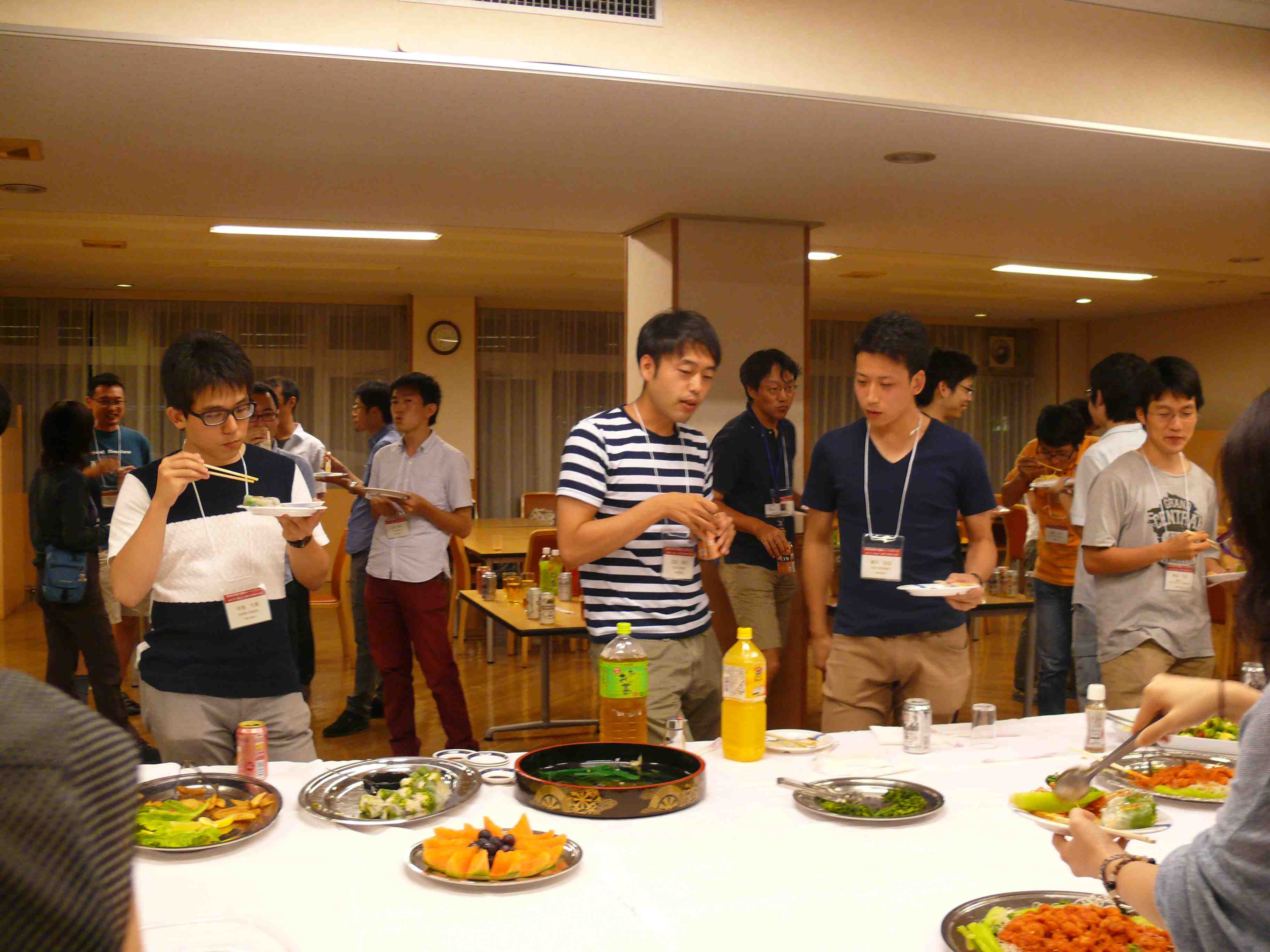 2017: Training Course on Symmetry and Group Theory: Refreshment break