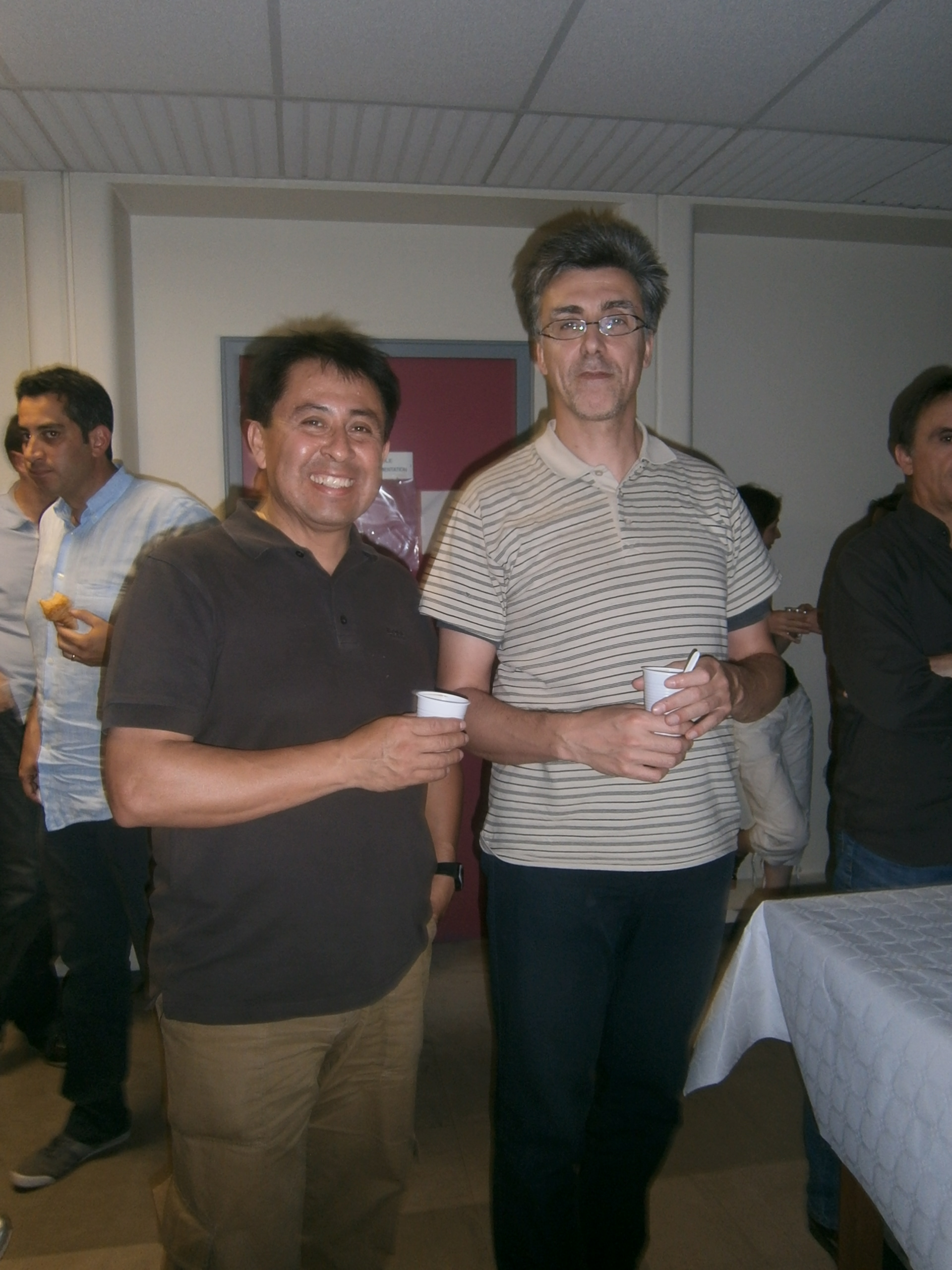 2014: 5th International Workshop on Combined Analysis using X-ray and Neutron Scattering: Participants