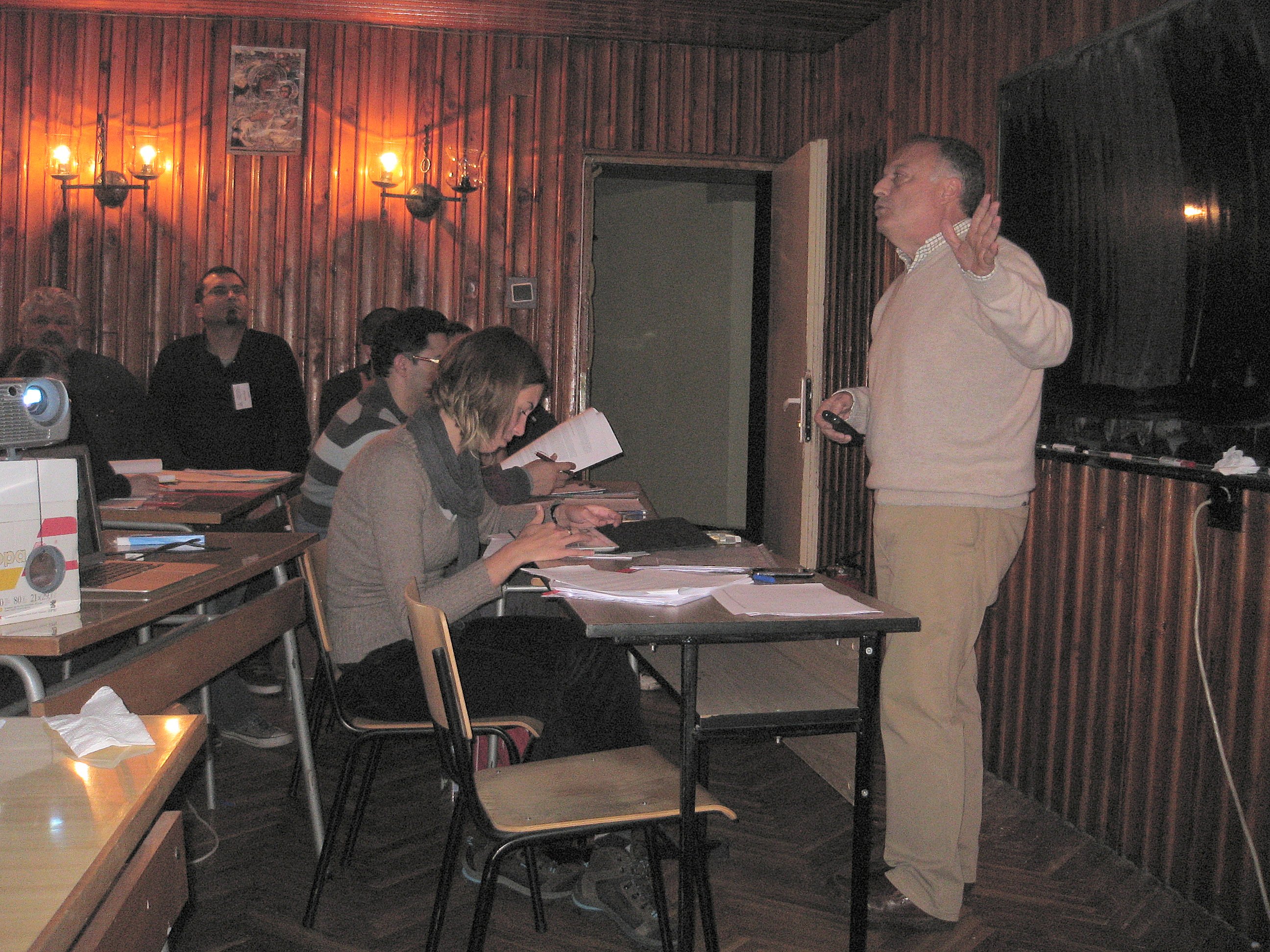 2013: International School on Fundamental Crystallography: Classroom session