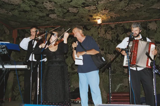 2001: European Crystallography Meeting: Participants