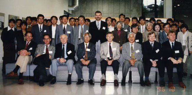 1996: Symposium: Group photo