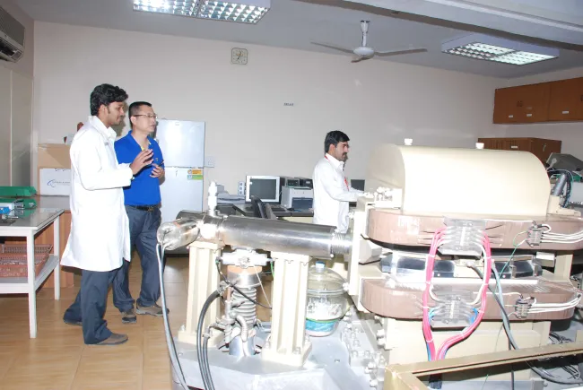 2014: South Asia Summit Meeting on Vistas in structural chemistry: Laboratory visit