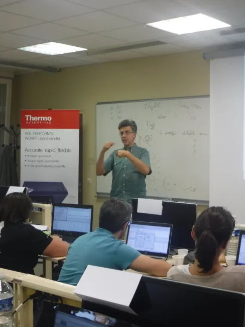 2016: 7th International Workshop on Combined Analysis using X-ray and Neutron Scattering: Classroom session