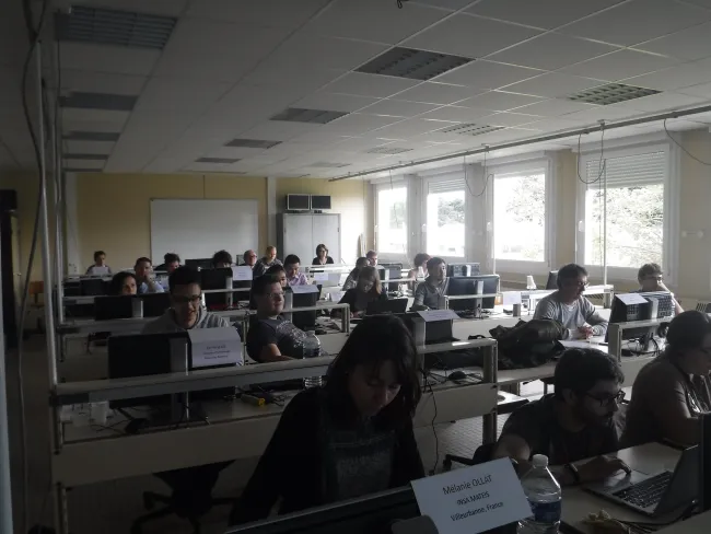 2016: 7th International Workshop on Combined Analysis using X-ray and Neutron Scattering: Classroom session