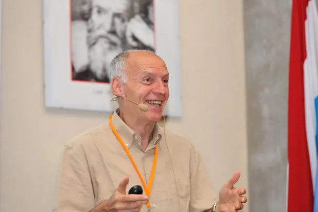 2011: Erice School on Powder Diffraction: Lectures