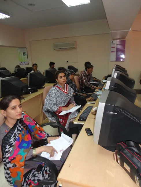 2014: IUCr-UNESCO Open Lab: Lectures and tutorials