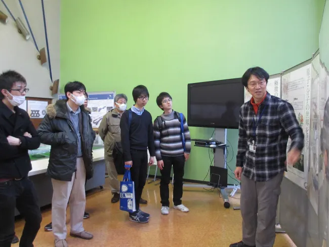 2016: Training Course on Symmetry and Group Theory: Visit to Photon Factory