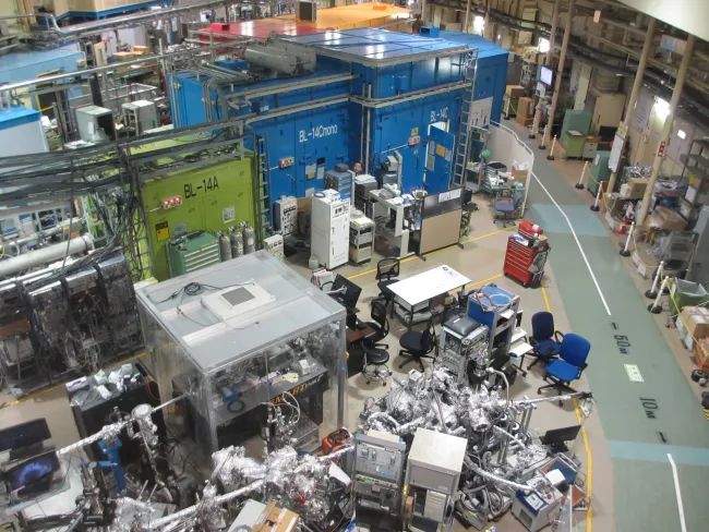 2016: Training Course on Symmetry and Group Theory: Visit to Photon Factory