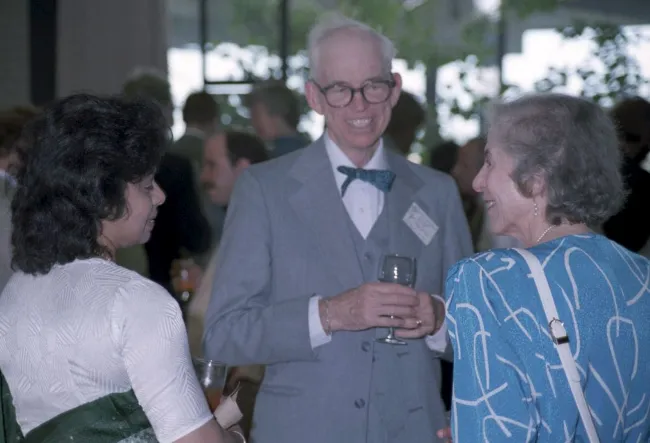 1986: Lyle H. Jensen Symposium: Prebanquet mixer