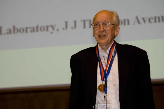 2011: IUCr Congress and General Assembly: Gjonnes Medal