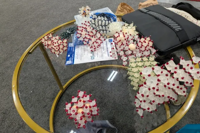 Models of the perovskite crystal structure 